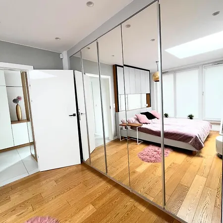 アパート Luksusowy Apartament Z Jacuzzi By Jacek Budek グディニャ